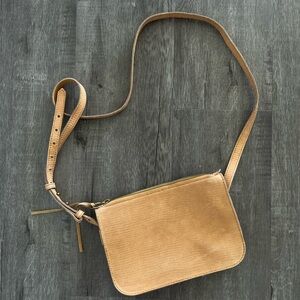 MADEWELL | The Simple Lizard Embossed Leather Crossbody
